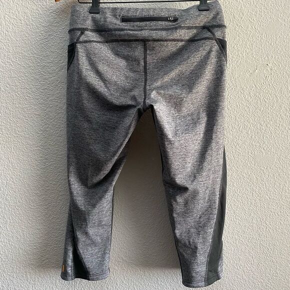 Lucy Activewear Endurance Run Capri Pants Small - Picture 2 of 4